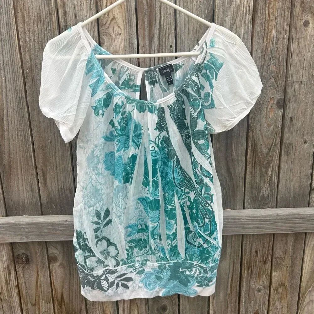 Vanity blouse thing short sleeve puffed size medium
